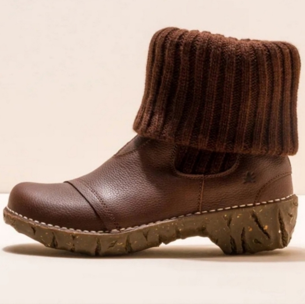 El Naturalista Low Boots 2547017S0005